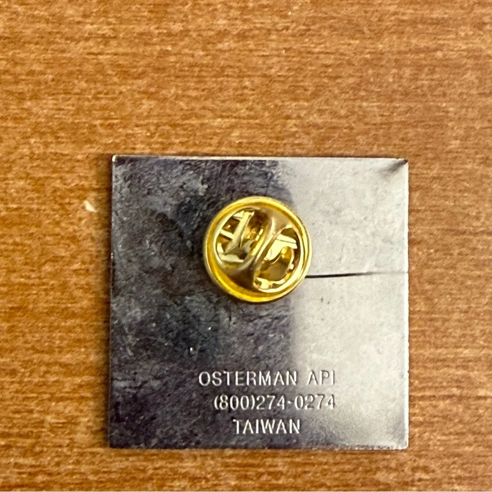 Gold‎ and Black Pin